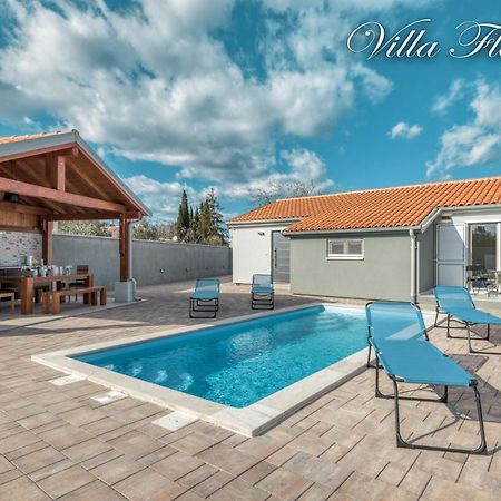 Villa Flores Kavran Bagian luar foto