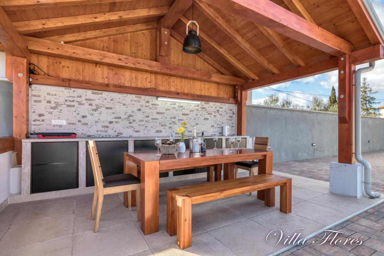 Villa Flores Kavran Bagian luar foto